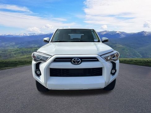 Certified 2023 Toyota 4Runner SR5 Premium AWD/4WD image 10