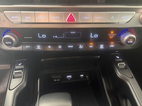 Certified 2024 Kia Telluride S AWD/4WD image 7