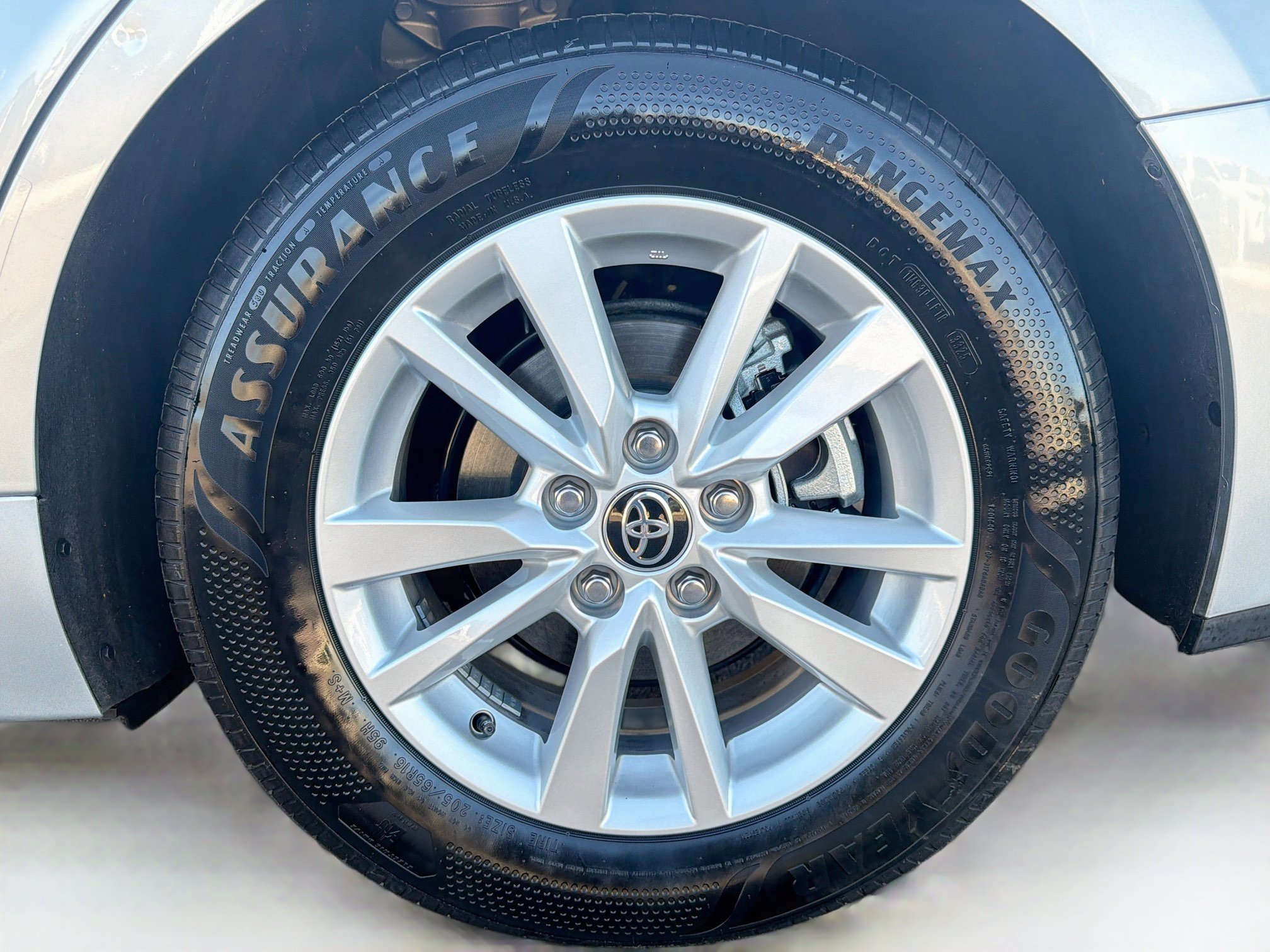Used 2026 Toyota Camry LE FWD image 11