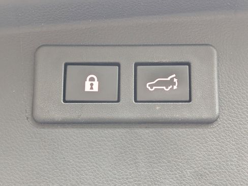 Used 2023 Subaru Outback Premium image 19