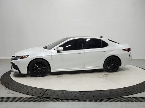 Used 2024 Toyota Camry XSE w/ Driver Assist Package FWD image 4