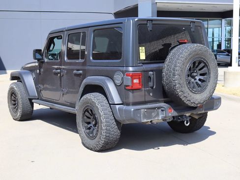 Used 2019 Jeep Wrangler Unlimited Sport AWD/4WD image 3