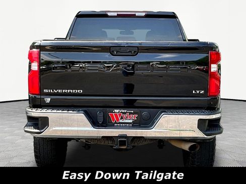 Used 2021 Chevrolet Silverado 2500 LTZ AWD/4WD image 5