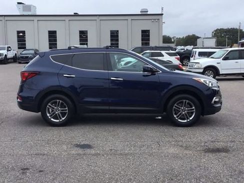 Used 2017 Hyundai Santa Fe Sport image 4