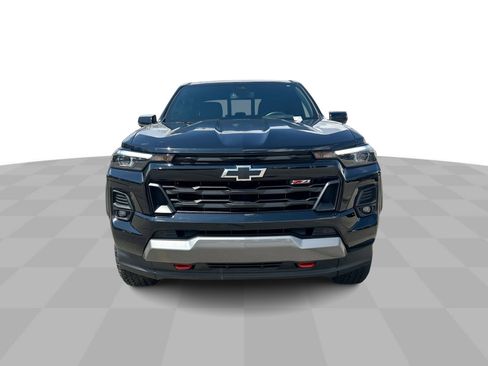 Certified 2023 Chevrolet Colorado Z71 w/ Z71 Convenience Package 2 AWD/4WD image 3
