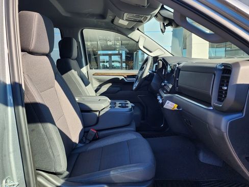 New 2026 GMC Sierra 1500 Elevation image 38