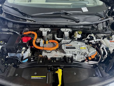 Used 2024 Nissan Ariya FWD image 33