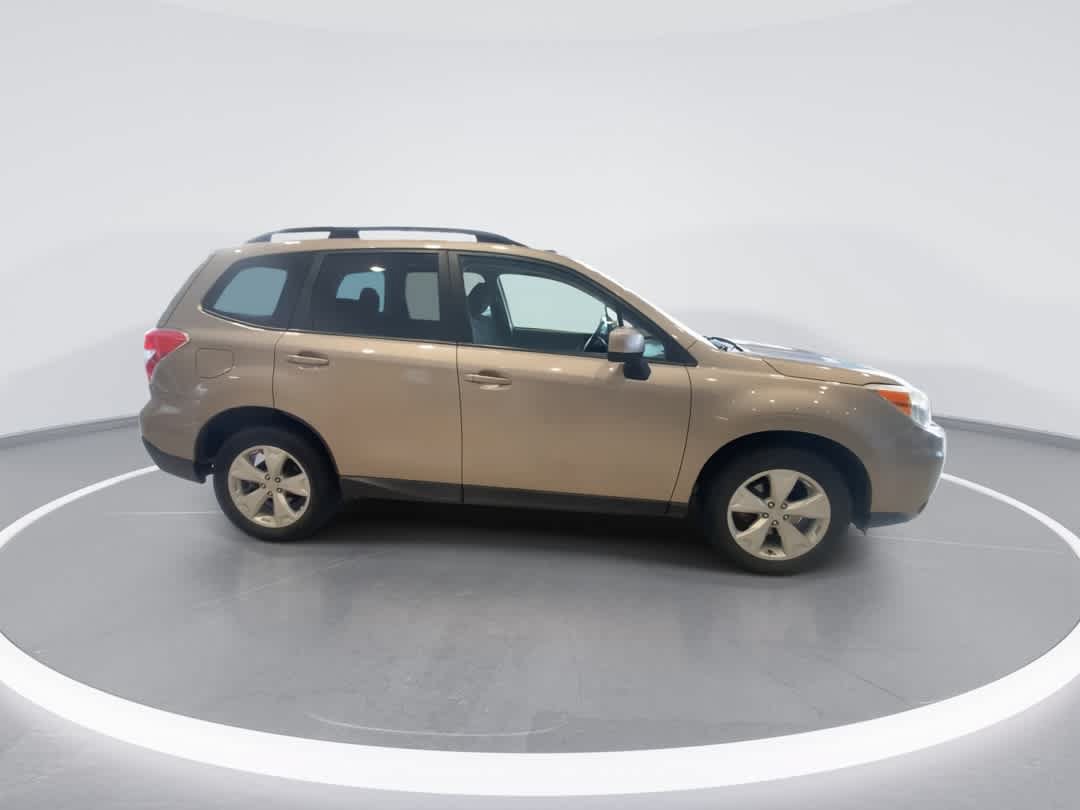 Used 2015 Subaru Forester 2.5i Premium w/ All-Weather Package AWD/4WD image 9