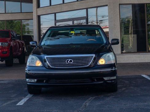 Used 2006 Lexus LS 430 w/ Modern Luxury Pkg RWD image 7