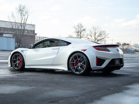 Used 2017 Acura NSX AWD/4WD image 9