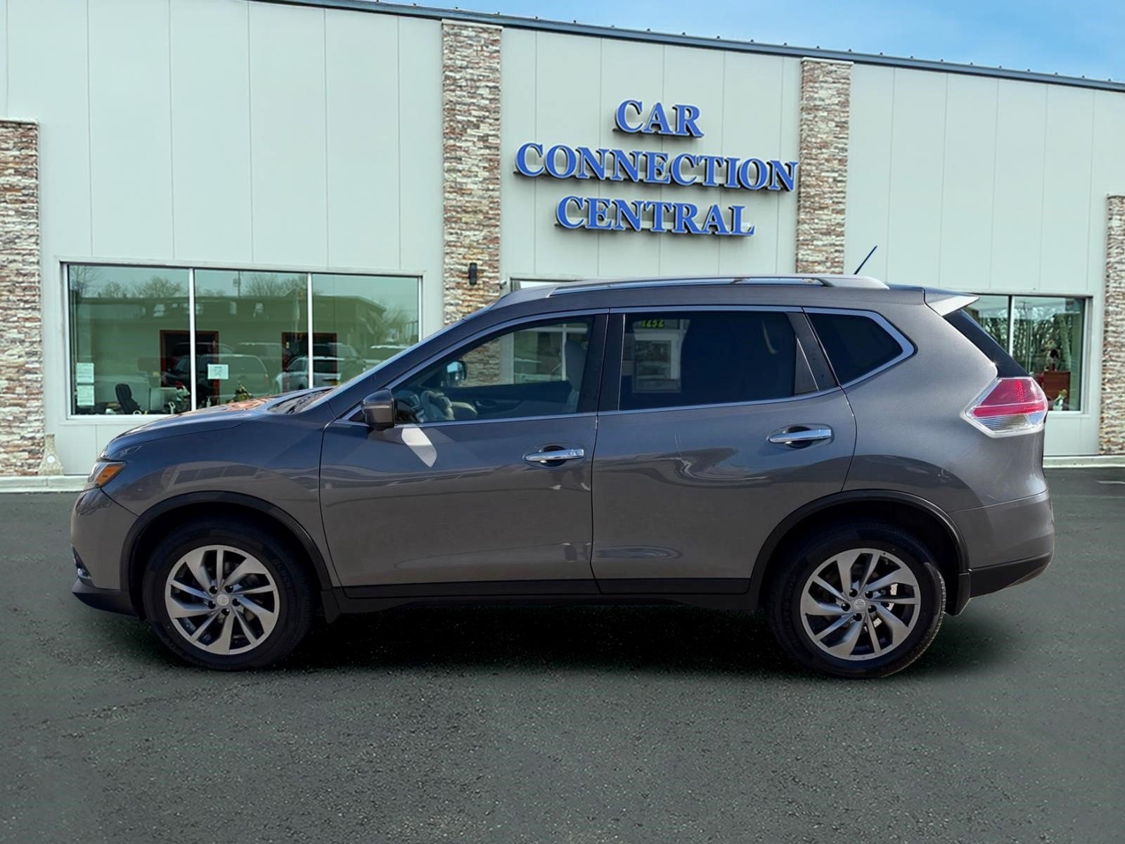 Used 2014 Nissan Rogue SL w/ SL Premium Package AWD/4WD image 2