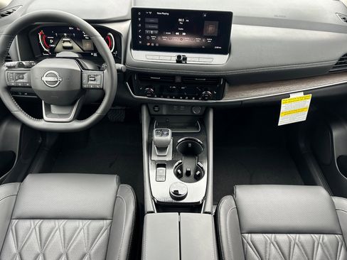 New 2026 Nissan Rogue Platinum w/ Tech Package image 10