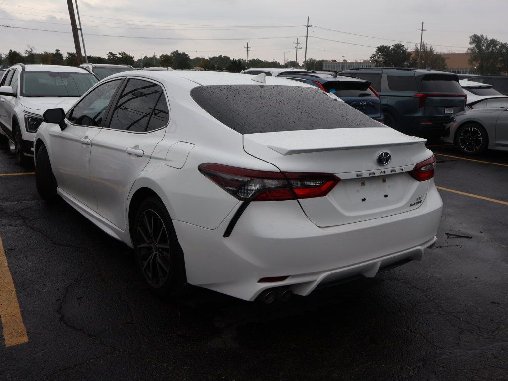 Used 2024 Toyota Camry SE FWD image 10