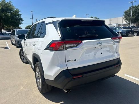 Certified 2025 Toyota RAV4 XLE FWD image 5