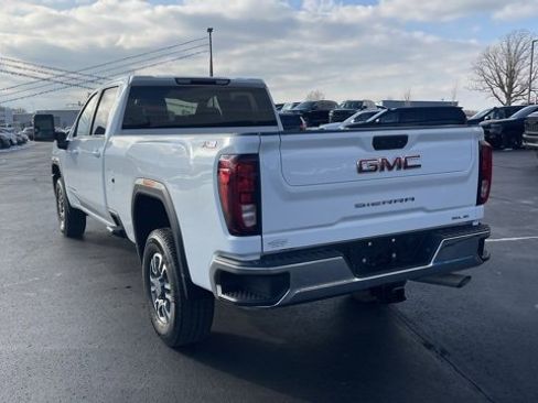 Used 2024 GMC Sierra 3500 SLE w/ SLE Convenience Package image 5