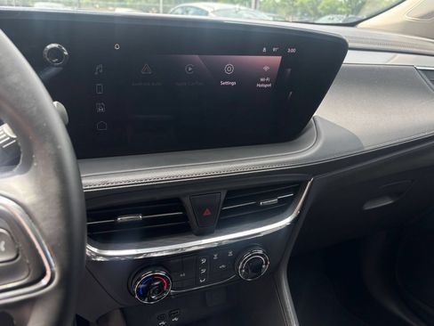 Used 2025 Buick Encore GX Preferred FWD image 20