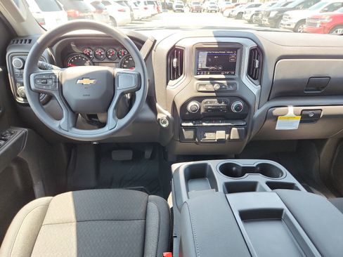 New 2025 Chevrolet Silverado 1500 Custom image 9