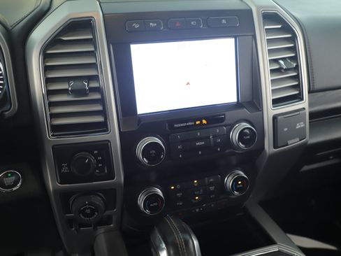 Used 2020 Ford F150 Platinum w/ Equipment Group 701A Luxury image 14