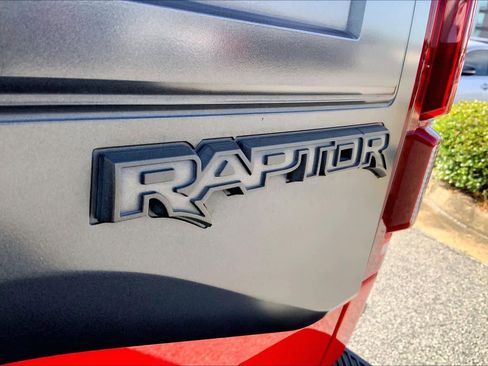 Used 2018 Ford F150 Raptor w/ Equipment Group 802A Luxury AWD/4WD image 10