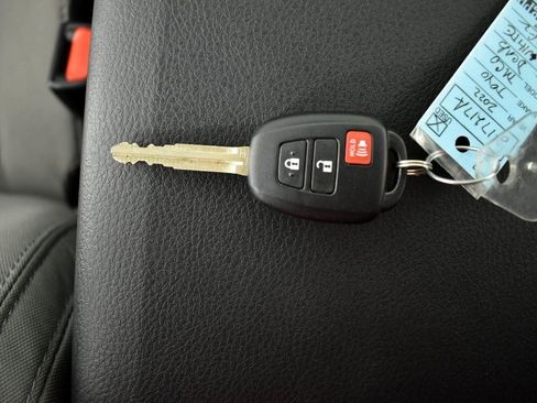 Certified 2022 Toyota Tacoma SR image 36