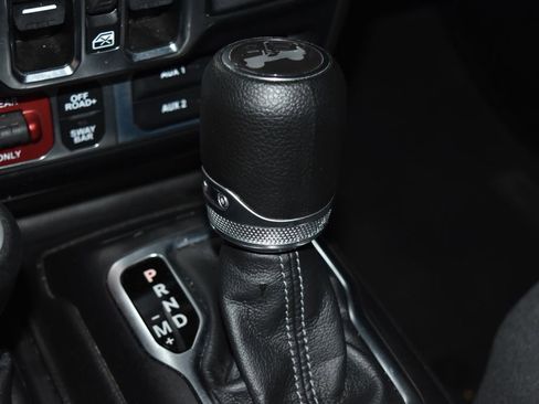 Used 2024 Jeep Wrangler Unlimited Rubicon image 16