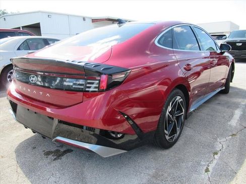 Used 2024 Hyundai Sonata SEL w/ Convenience Package image 4