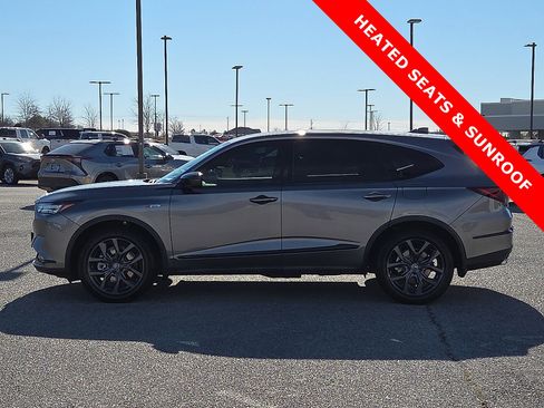 Used 2022 Acura MDX A-Spec image 3