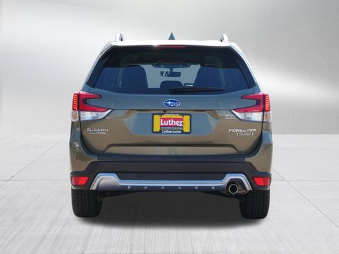 Used 2023 Subaru Forester Touring w/ Popular Package #3 AWD/4WD image 6