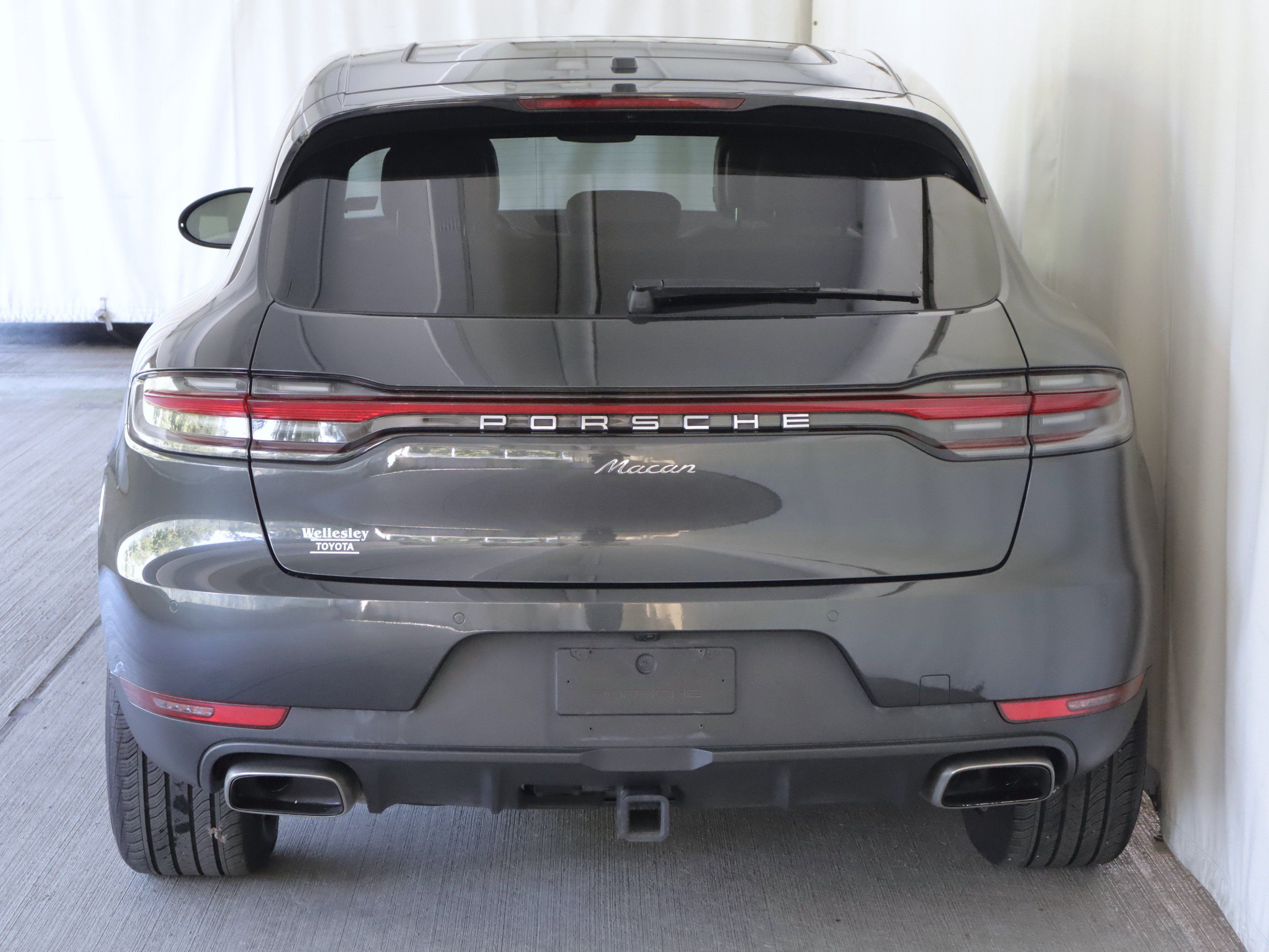 Used 2021 Porsche Macan AWD/4WD image 29