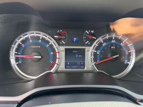 Used 2016 Toyota 4Runner Limited AWD/4WD image 20
