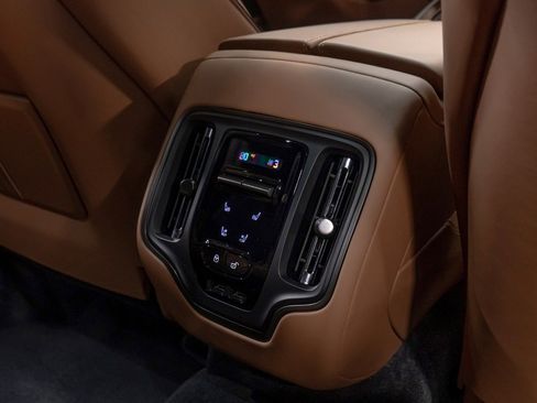 Used 2025 Aston Martin DBX 707 image 95