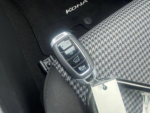 Used 2019 Hyundai Kona SEL w/ SEL Tech Package 02 AWD/4WD image 44