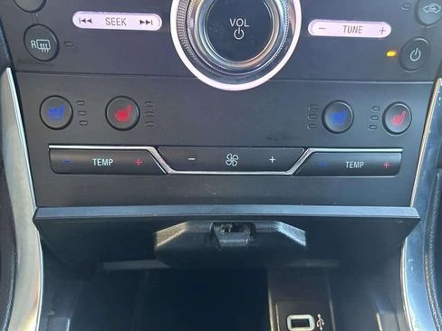 Used 2019 Ford Edge Titanium w/ Equipment Group 301A image 17