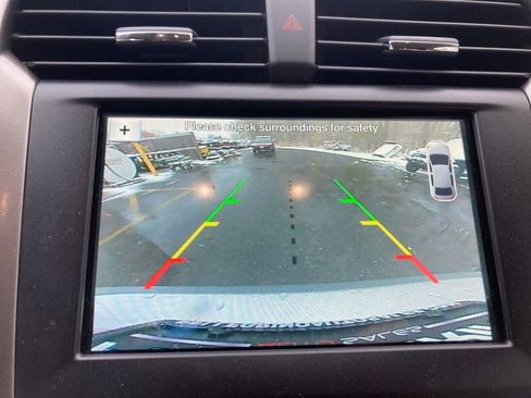 Used 2017 Ford Fusion SE w/ Fusion SE Technology Package image 24