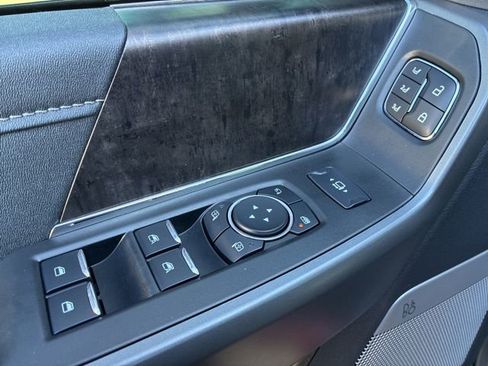 Used 2025 Ford F250 Lariat w/ Lariat Ultimate Package image 24