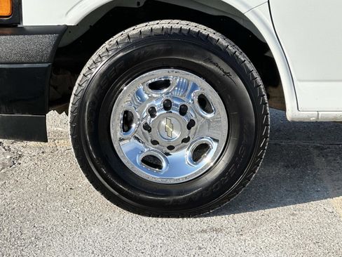 Certified 2023 Chevrolet Express 2500 w/ Driver Convenience Package image 8