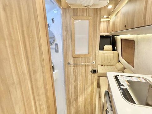 Used 2020 Mercedes-Benz Sprinter 3500 image 96
