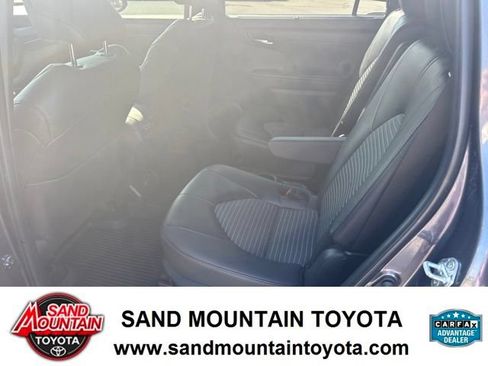 Used 2025 Toyota Highlander XSE AWD/4WD image 14