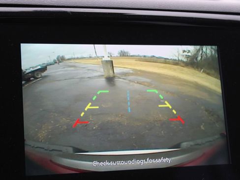 Used 2024 Nissan Frontier SV image 33