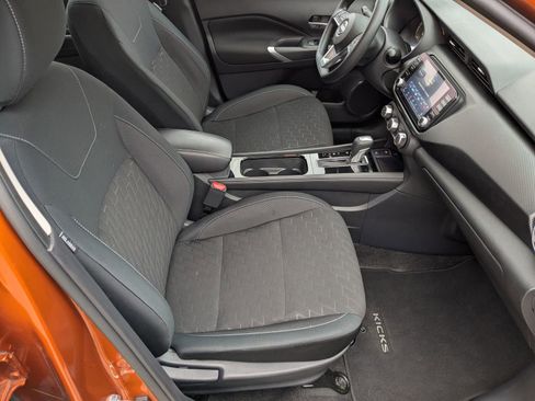 Certified 2023 Nissan Kicks SV image 29