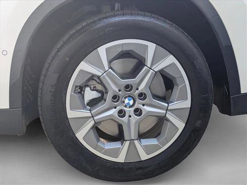 Used 2025 BMW X1 xDrive28i AWD/4WD image 22