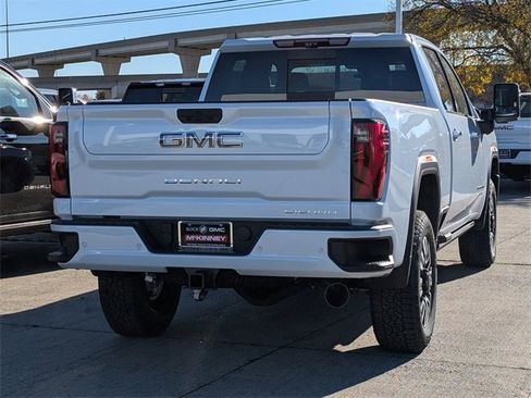 New 2026 GMC Sierra 2500 Denali Ultimate image 4