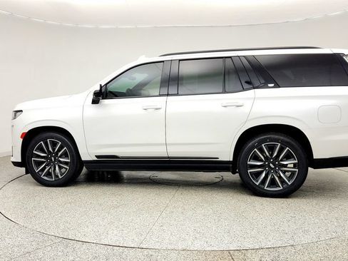 Used 2024 Cadillac Escalade Sport w/ Touring Package AWD/4WD image 8