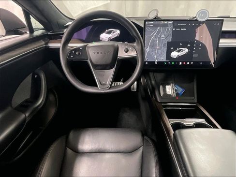 Used 2022 Tesla Model S image 17