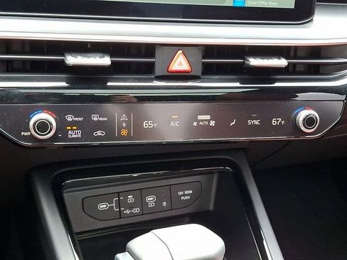 Used 2026 Kia K5 GT-Line w/ GT-Line Premium Package AWD/4WD image 16