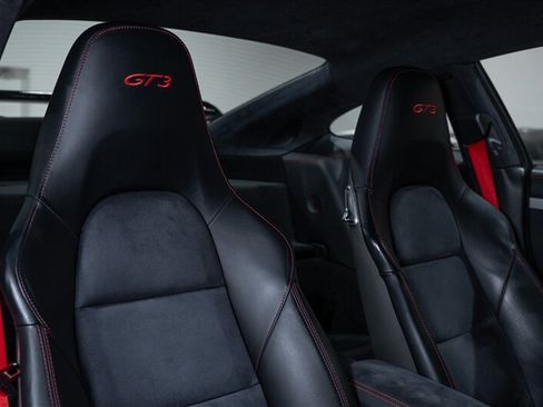 Used 2018 Porsche 911 GT3 RWD image 60