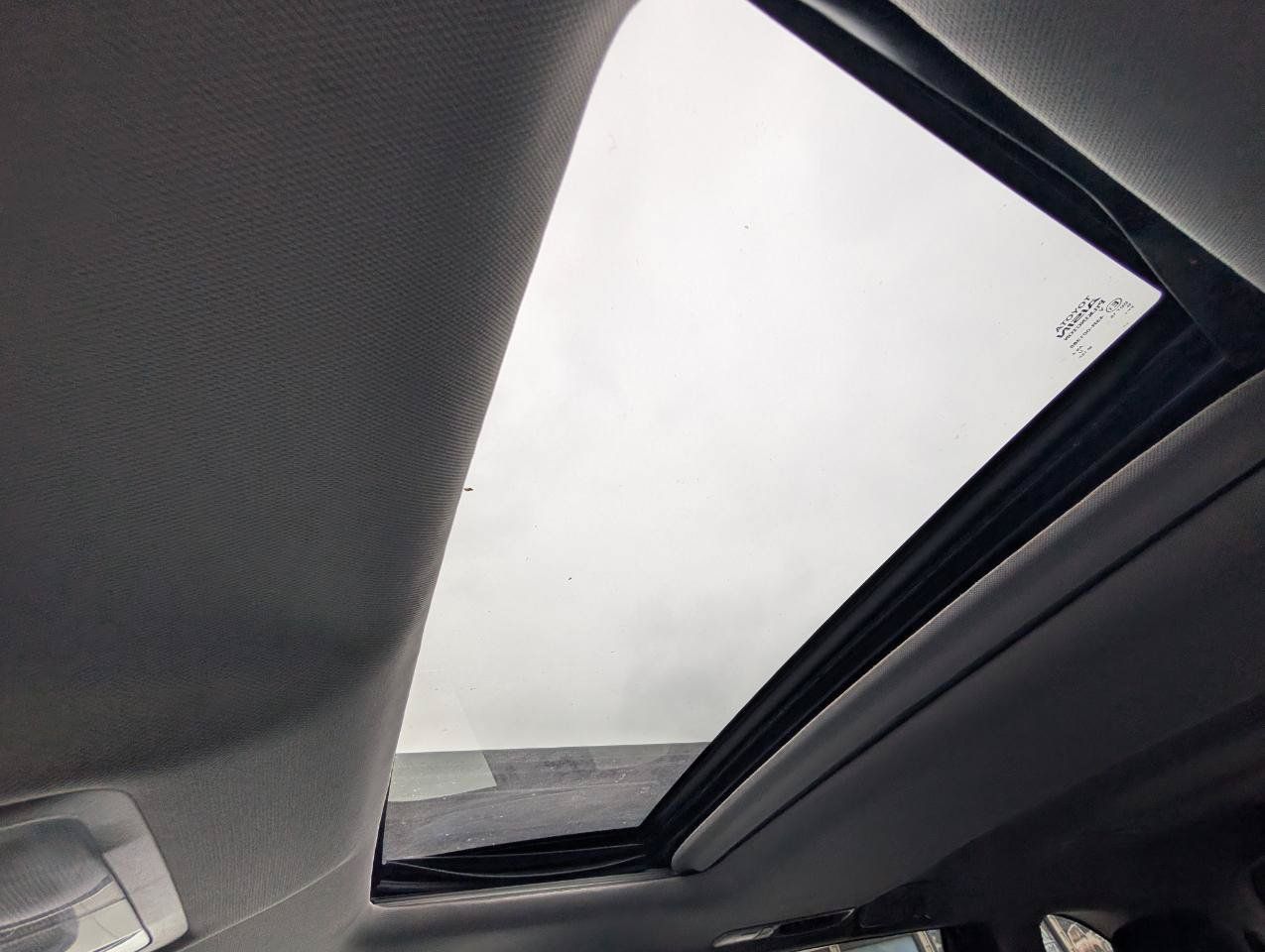 Used 2016 Toyota Highlander Limited FWD image 21