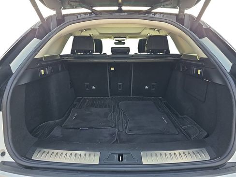 Used 2020 Land Rover Range Rover Velar S AWD/4WD image 29