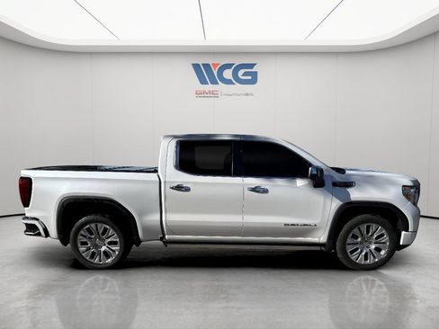 Used 2022 GMC Sierra 1500 Denali w/ Denali Premium Package AWD/4WD image 2