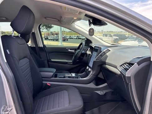 Used 2024 Ford Edge SE w/ Black Appearance Package AWD/4WD image 13